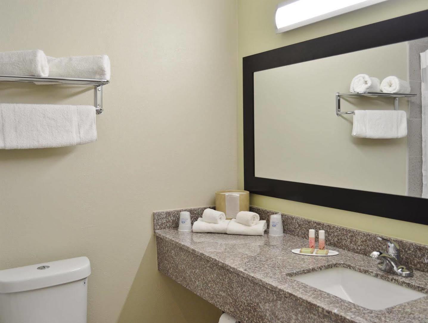 America'S Best Value Inn - Memphis Airport Ngoại thất bức ảnh